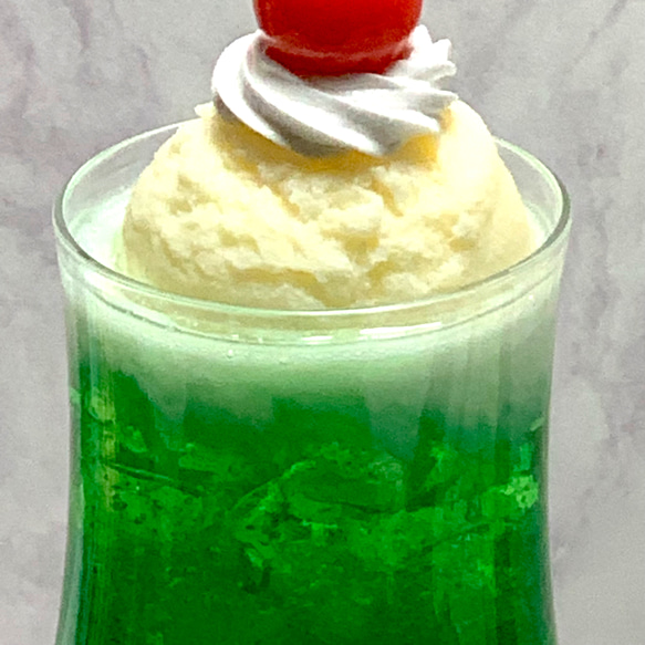 クリームソーダ緑(アイスがちょっと溶けてる) 少し小さめ　680ｇ　食品サンプル　業務用 2枚目の画像
