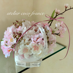 【再販】⭐︎ParisのフラワーBox⭐︎満開で咲き続ける5種類の桜のフラワーBox *ギフト♡母の日にも（光触媒） 1枚目の画像