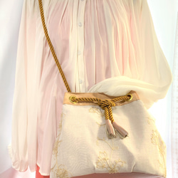 梅と桜の刺繡　巾着バッグ 6枚目の画像
