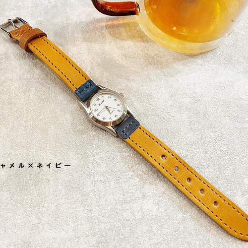 革とともに時間を育んでいく アンティークなシンプル腕時計