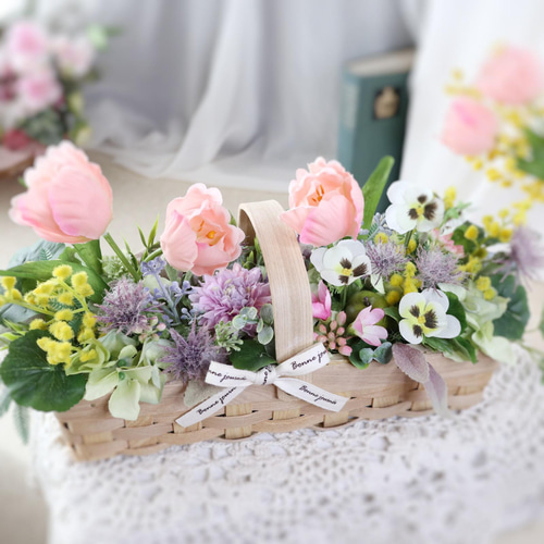 パンジーとテイジーのバスケットアレンジ 35cm×30cm フラワーアレンジ