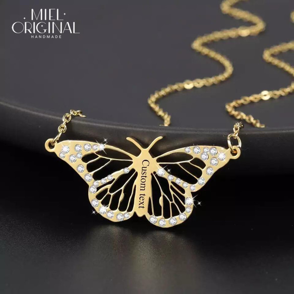 名入れ♡バタフライ シルバー925✨蝶々 ネームネックレス イニシャル 手作り 名入れ✨キラキラ バタフライ 蝶々 イニシャル カスタムネックレス