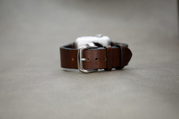 【新作】高級革使用Apple Watchヴォーバレニア レザーベルト　バンド　時計ベルト D90 切り目本磨き 7枚目の画像