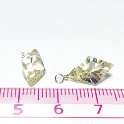 【天然石チャーム】レモンクォーツAAA　14kgf　12ｍｍ 1個 　ハンドメイド素材 5枚目の画像