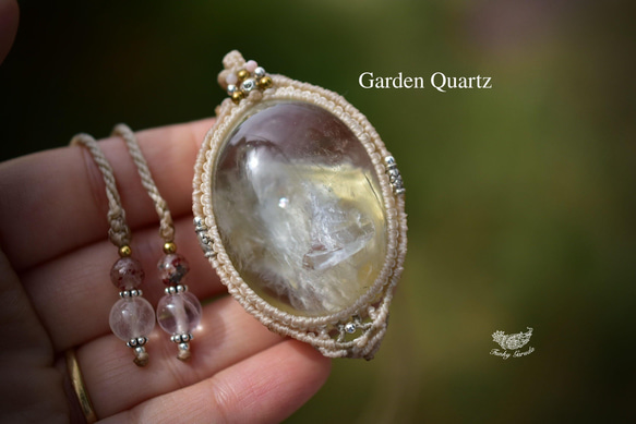 虹入り☆ベールとアンフィボール☆ホワイトガーデンクォーツ マクラメ  