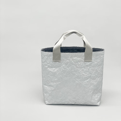 特製輕質皺褶手提包（銀色和灰色毛皮），小號 M 第3張的照片