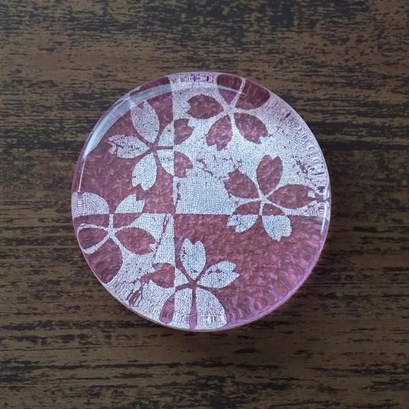 金彩工芸　金彩ガラスペーパーウェイト　「桜　ピンク」 5枚目の画像