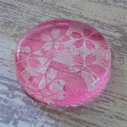 金彩工芸　金彩ガラスペーパーウェイト　「桜　ピンク」 1枚目の画像