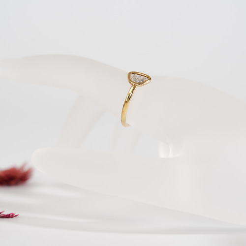 K18 YG 『天然のアート』スライスカット 天然ダイヤモンド リング 指輪