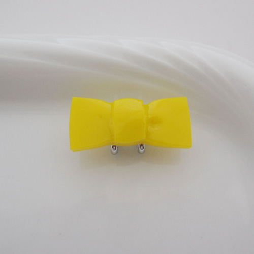 黄色いリボン ガラス 帯留め 小ぶり ブローチ ヘアゴム レモン色