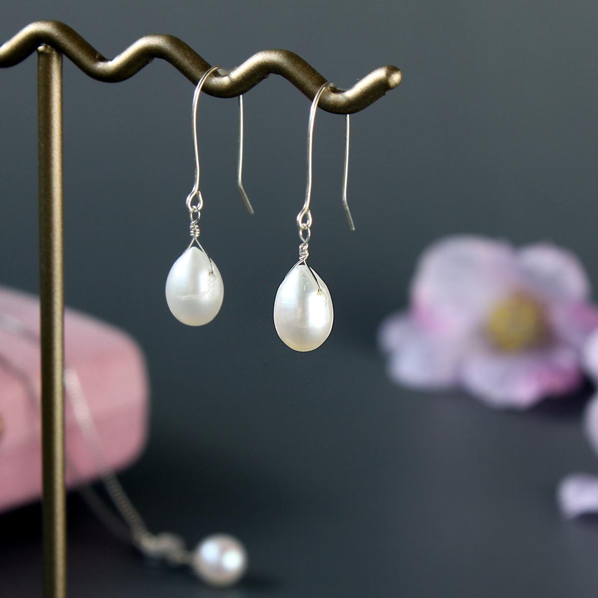 #351 淡水パール　5連  チェーン　ピアス/イヤリング変更可能　ハンドメイド 淡水パールの5連ピアス/イヤリング ピアス（フック・チェーン
