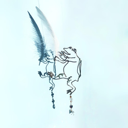 サンキャッチャー 鳥獣戯画 モビール カエル 和風 シンプル インテリア 蛙 かえる 和室 寝室 羽 4枚目の画像