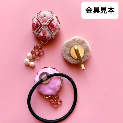 コロンと可愛いヘアゴムorヘアピン