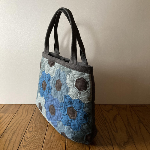 パッチワーク キルトバッグ(ブルーヘキサゴン) トートバッグ