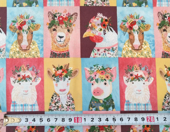 USAコットン《Floral animals ミニ》輸入ハギレ生地 2枚目の画像