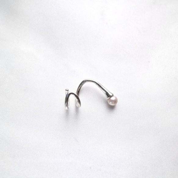 <Akoya>Peep pearl ear cuff(silver) 3枚目の画像