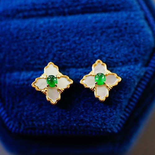 18K クローバーピアス Amazon | [四葉のクローバー] 18金 ダイヤモンドピアス 18k K18