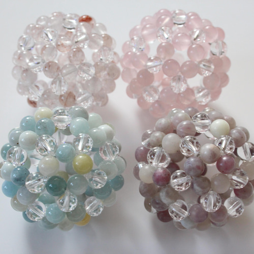 3月の誕生石)フラーレン 6mmマルチカラーアクアマリン＆水晶