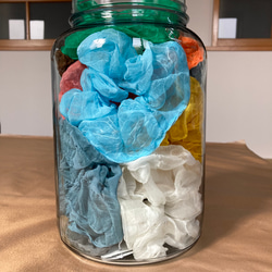 【新感覚】シルクオーガンジーのクロスヘアバンド 〈お堀柄・オフホワイト〉軽い‼  触ってみたくなる　モードな川俣シルク 14枚目の画像