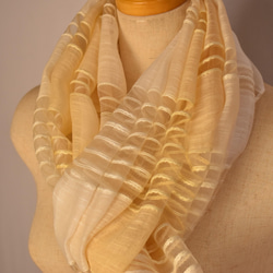 シルクとコットンの透かし織りストール「密陀僧色～生地白」 2枚目の画像