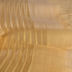 シルクとコットンの透かし織りストール「密陀僧色～生地白」 7枚目の画像