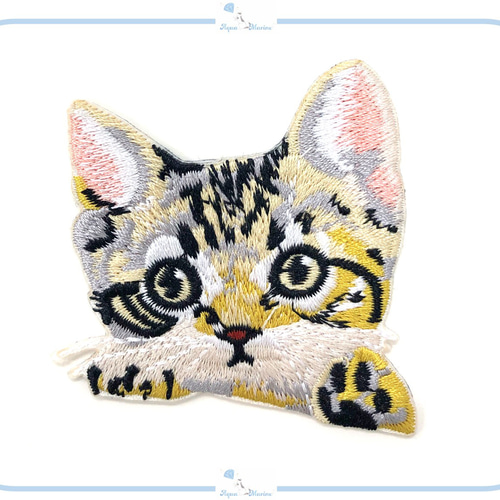 トラ猫の刺繍飾り生地　ナップ　ファブリック　フランスアンティーク　ねこネコレース トラ猫の刺繍飾り生地ナップファブリックフランスアンティークねこネコ
