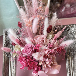 くすみピンクのミニウェディングブーケ　プリザーブドフラワー　前撮り　プレゼント　母の日　 4枚目の画像