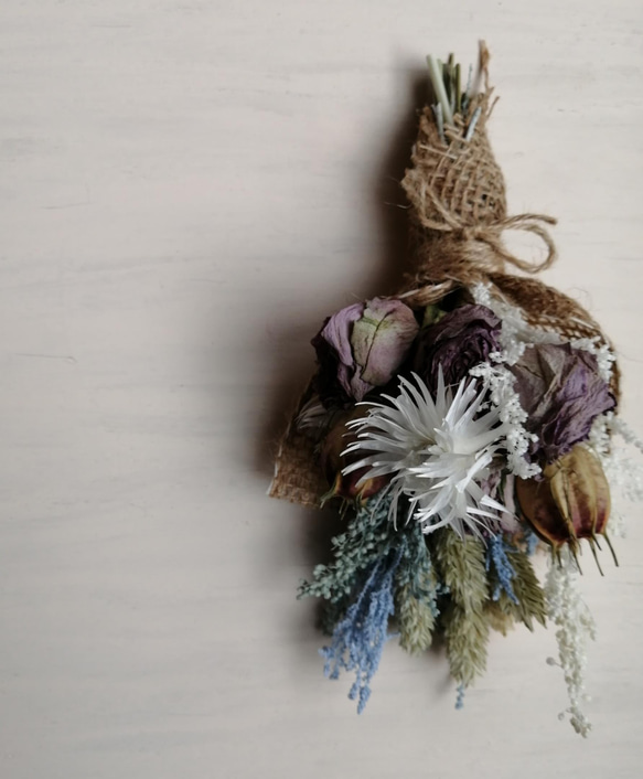 dry-flower-bouquet-swag-white-