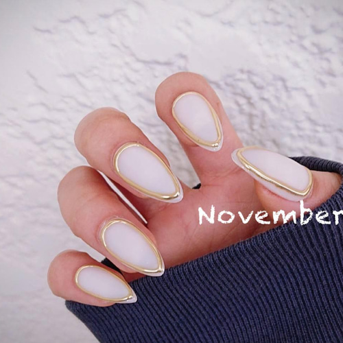 LA515☆ゴールドミラー×マット乳白色◯ ネイルチップ（つけ爪  