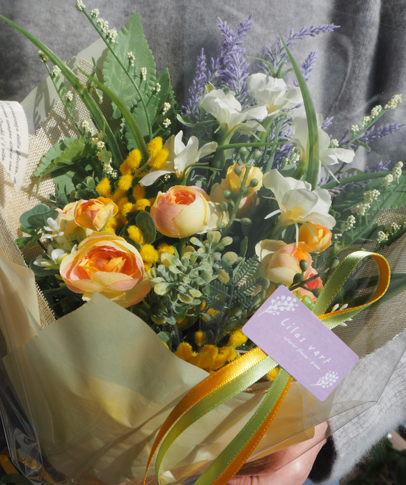 ミモザとラベンダーのスワッグ　ビタミンカラー　造花のスワッグ　ガーデンブーケ　送別　誕生日　花束　 10枚目の画像