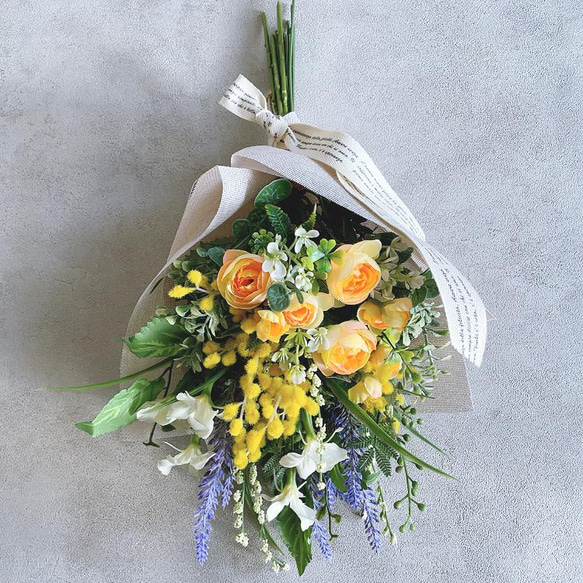 ミモザとラベンダーのスワッグ　ビタミンカラー　造花のスワッグ　ガーデンブーケ　送別　誕生日　花束　 5枚目の画像