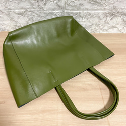 イタリアンレザー　トートバッグ　グリーン　バッグインバッグ付　本革　Ａ４サイズ収納可能　プレゼント 2枚目の画像
