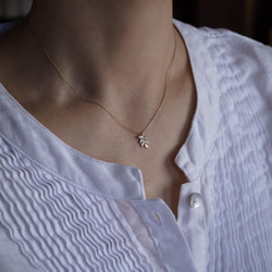 Foliage diamond tiny necklace [P088K10(D)] 6枚目の画像