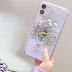 カラフルかすみ草のブーケ 押し花スマホケース iPhone15Android Galaxy Xperia 全機種 7枚目の画像