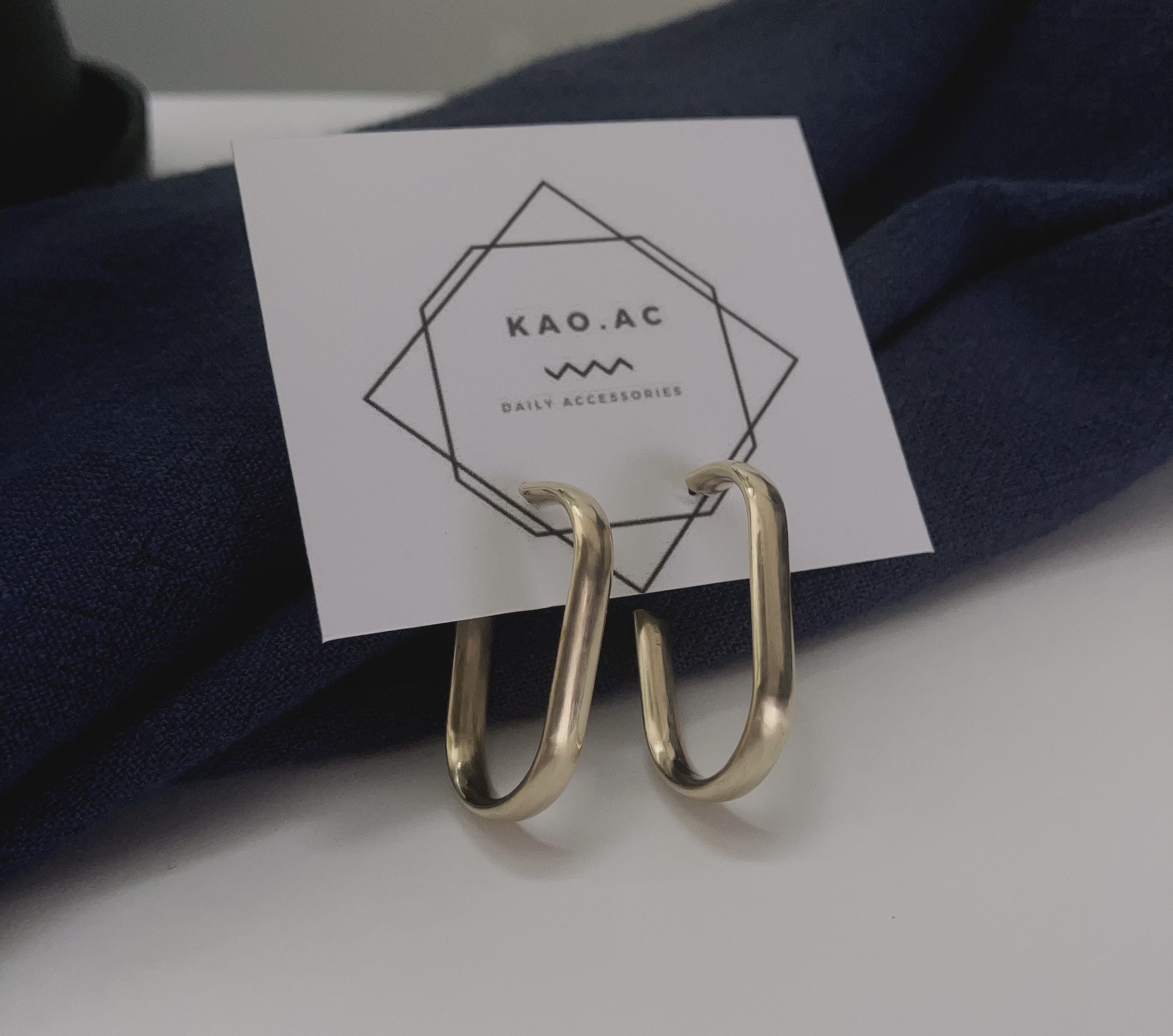 【真鍮】brass long square ピアス/イヤリング　K10 K18 ポスト変更可　おしゃれなゴールドフープ