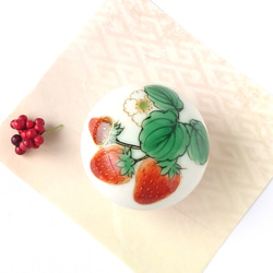 小さな可愛いボンボニエール。イチゴ ボンボニエール 磁器