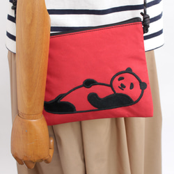 ●満腹パンダ刺繍・サコッシュ 8枚目の画像