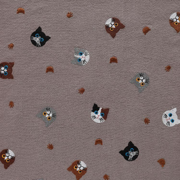 刺繍生地 可愛い猫の柄 綿麻生地 3色 6枚目の画像