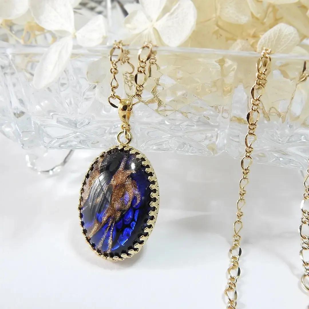 コバルトブルー×ゴールドラメ×ブルーシラーのペンダント