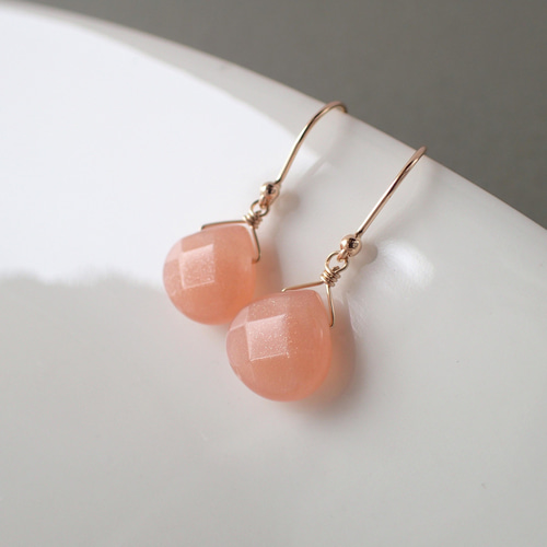 14kgf＊オレンジムーンストーン ピアス ピアス（フック・チェーン