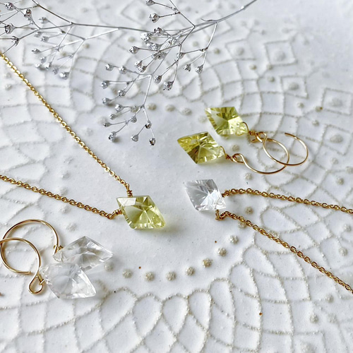 白水晶のダイヤコンケーブカットピアス/イヤリング -Lucrezia- ピアス