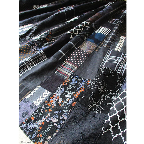 S様ご予約品 絵画なパッチワーク 美しい黒のギャザースカート チェック 水玉 花 ストライプ 送料無料 9枚目の画像