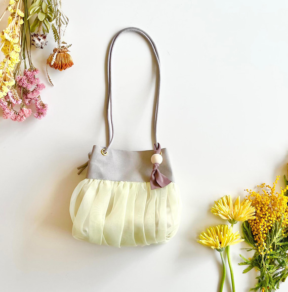 【受注生産】 斜めがけにも！2way organdie mini bag（pale yellow） 1枚目の画像