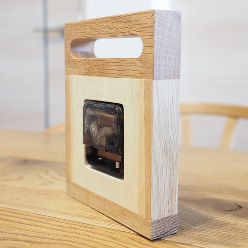 がちゃぴん様オーダー品】スペインタイルと無垢材の木枠の置き時計 