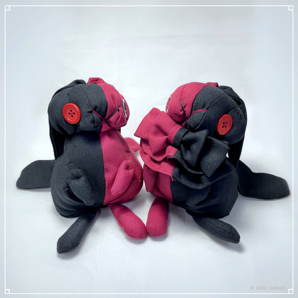 うさぎのぬいぐるみ【 黒 赤 】【 赤 黒 】 【 2種セット】受注制作