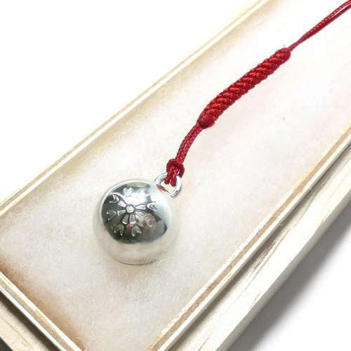 銀の鈴 根付 花の刻印模様 その他アクセサリー 工房アンク 通販