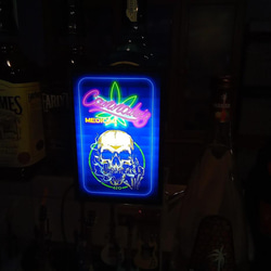 医療 大麻 スカル 煙草 ベイプ マリファナ ロック ヒップホップ サイン 看板 置物 雑貨 LEDライトBOXミニ 6枚目の画像