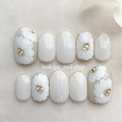 華麗なお花のネイルチップ ウェディング ブライダル 結婚式 前撮り 白