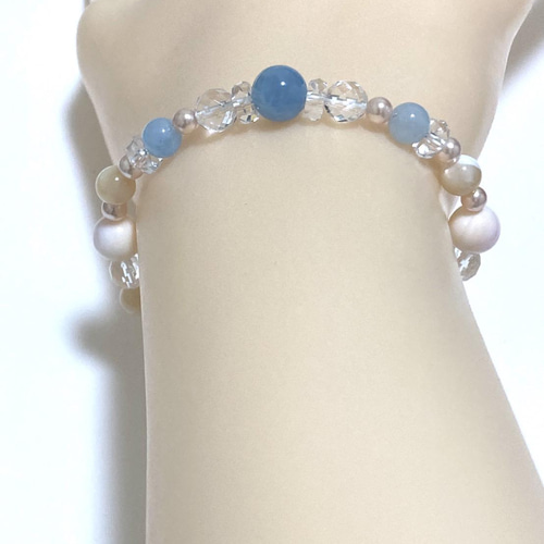 春潮のさざめき◇3月・ 誕生石ブレスレット・アクアマリン