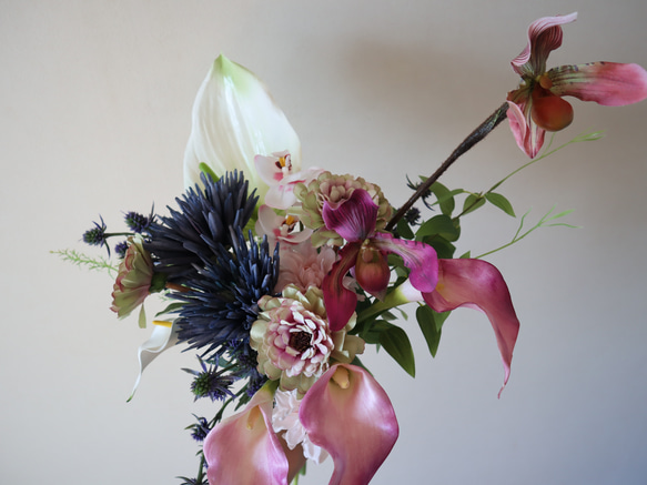 大人ニュアンスカラーの上品なクラッチブーケ♡　アーティフィシャルフラワー ウェディングブーケフラワー花束 3枚目の画像